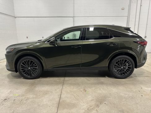 Used 2025 Lexus RX 350h w/ Accessory Package image 7