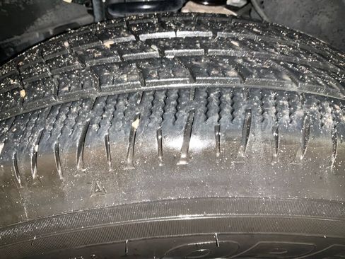 Certified 2025 Toyota Tacoma SR5 AWD/4WD image 11
