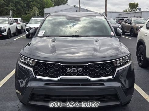 Used 2023 Kia Sorento LX FWD image 7