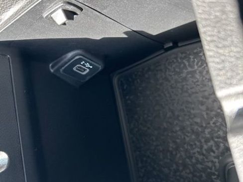 New 2026 Jeep Gladiator Sport image 32