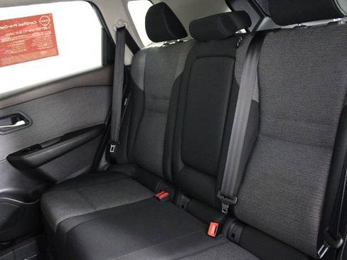 Certified 2022 Nissan Rogue SV FWD image 19