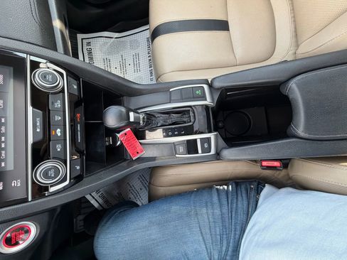 Used 2016 Honda Civic Touring image 26