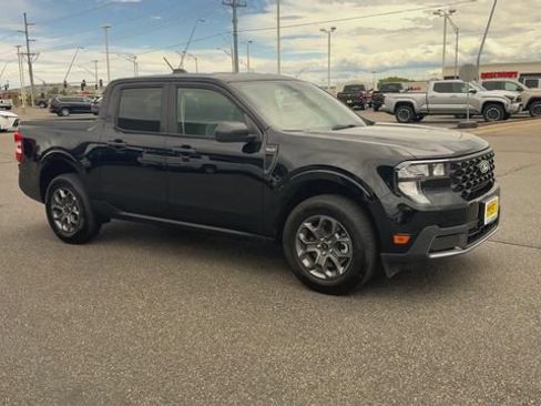 Used 2026 Ford Maverick XLT FWD image 2