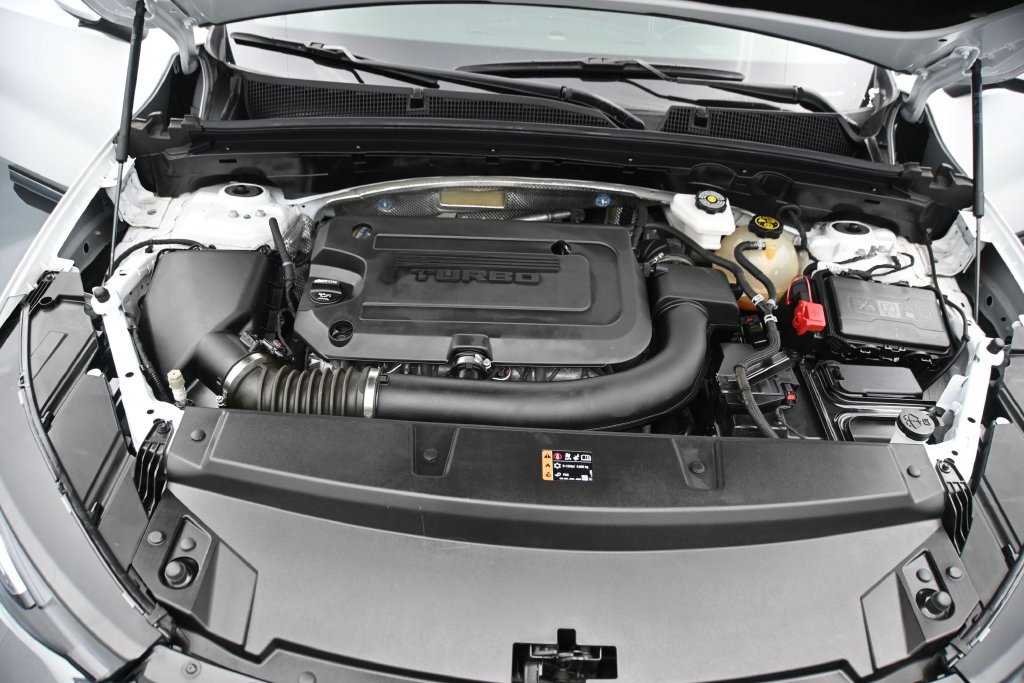 Used 2023 Buick Envision Essence AWD/4WD image 29