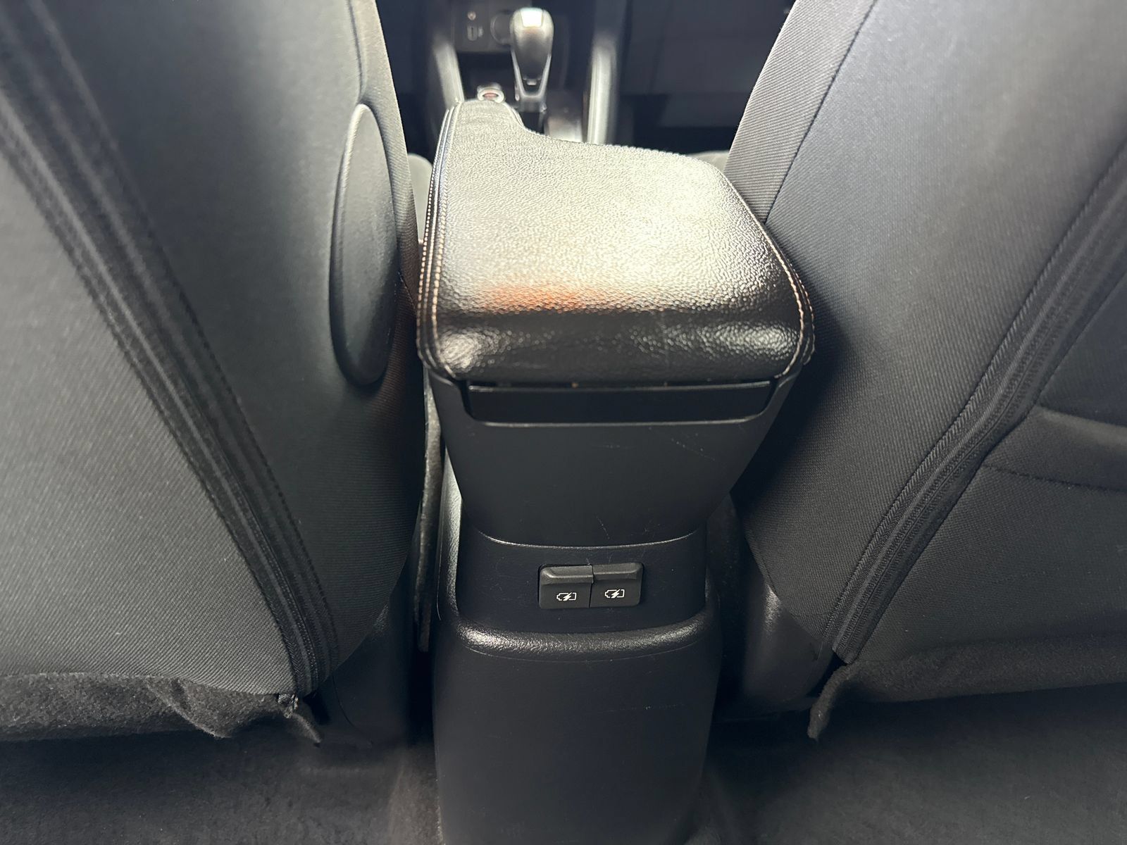 Used 2022 Nissan Kicks S FWD image 37