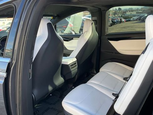 Used 2019 Tesla Model X Performance image 26