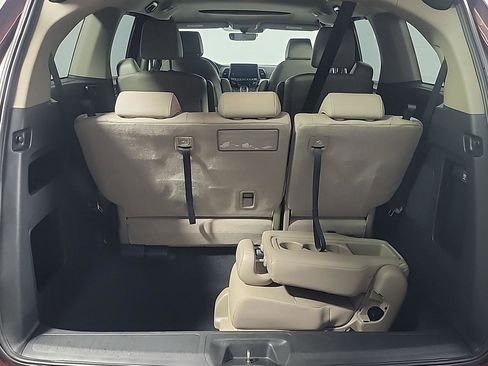 Certified 2018 Honda Odyssey EX-L image 9