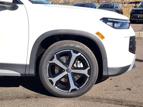 New 2026 Volkswagen Tiguan SE AWD/4WD image 28