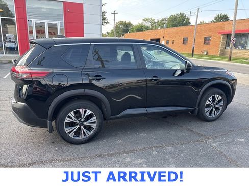 Certified 2023 Nissan Rogue SV image 8