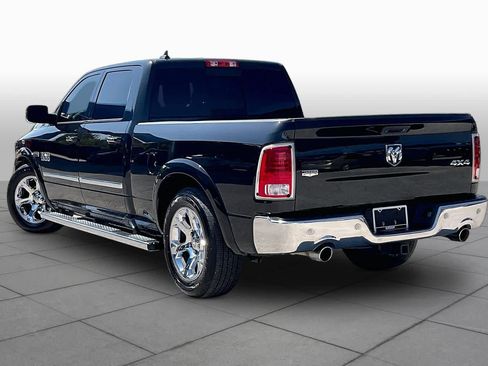 Used 2018 RAM 1500 Laramie w/ Convenience Group AWD/4WD image 12