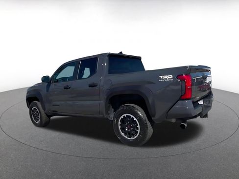 Used 2025 Toyota Tacoma TRD Off-Road image 10