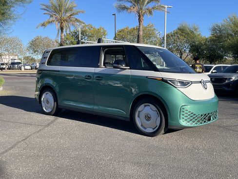 New 2025 Volkswagen ID. Buzz 1st Edition image 5