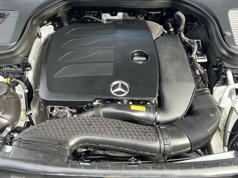 Used 2023 Mercedes-Benz GLC 300 4MATIC Coupe image 34