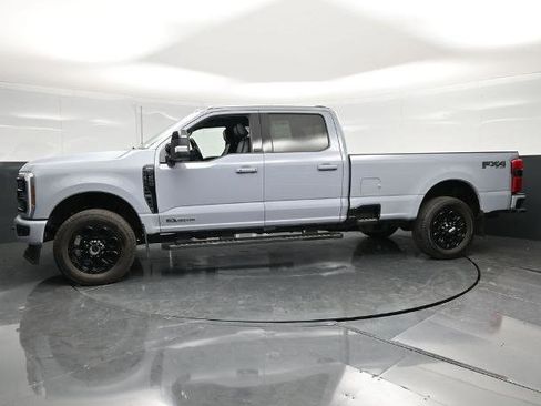 Certified 2025 Ford F250 Lariat w/ Lariat Ultimate Package AWD/4WD image 6