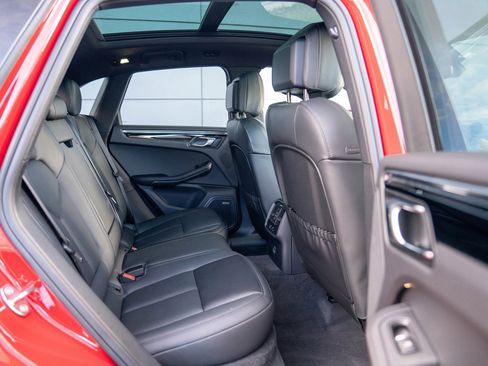 New 2026 Porsche Macan image 26