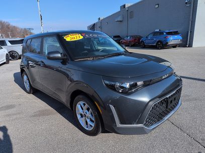 Used 2023 Kia Soul LX w/ LX Technology Package