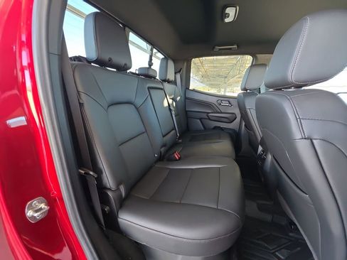 Used 2025 GMC Canyon Elevation w/ Convenience Package image 28