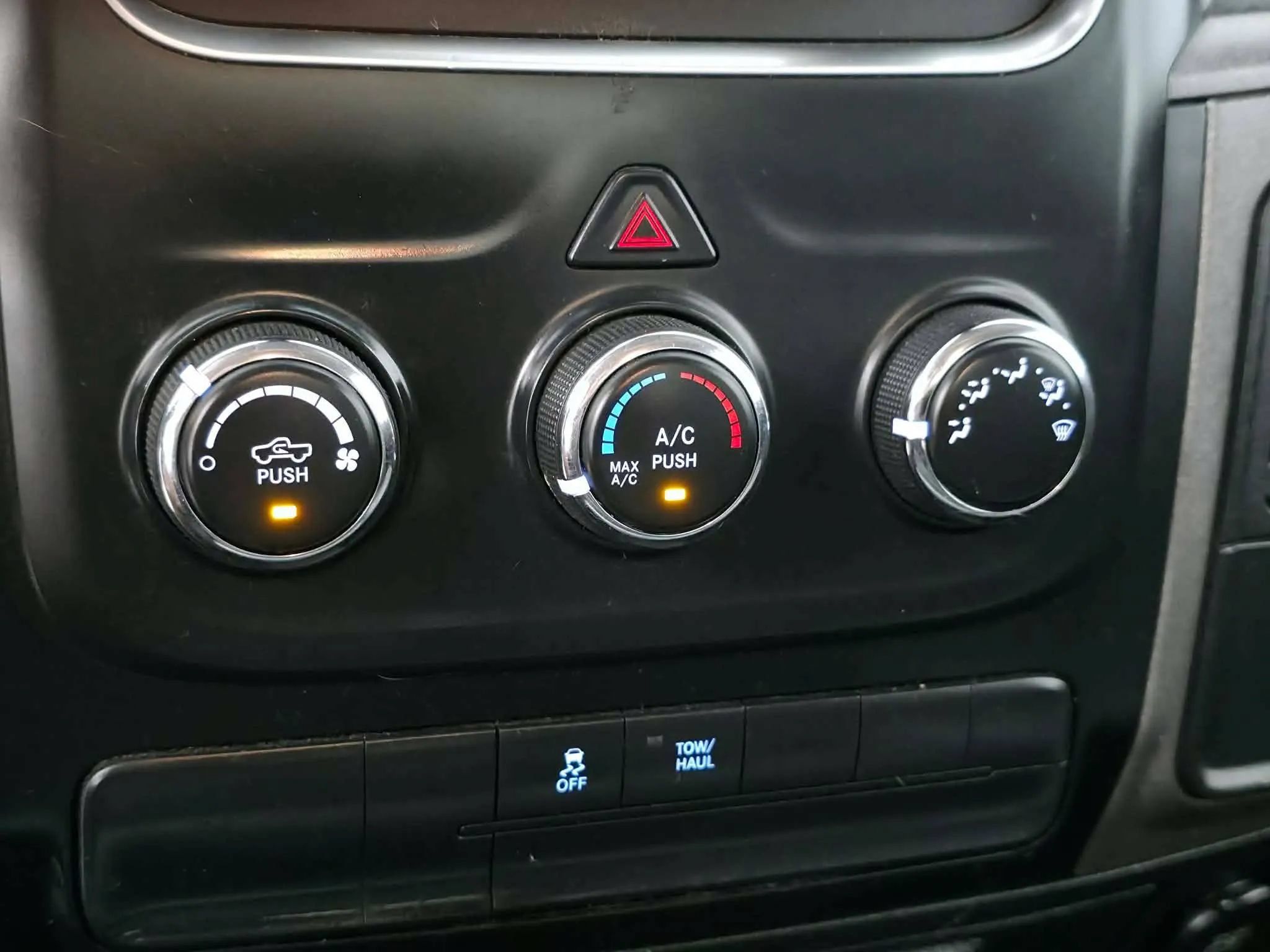 Used 2017 RAM 1500 Tradesman RWD image 17