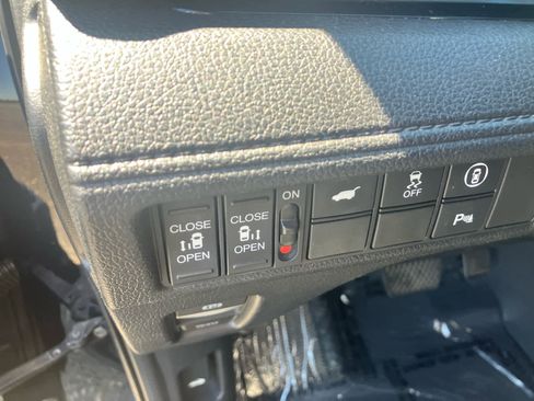 Used 2022 Honda Odyssey Elite image 13