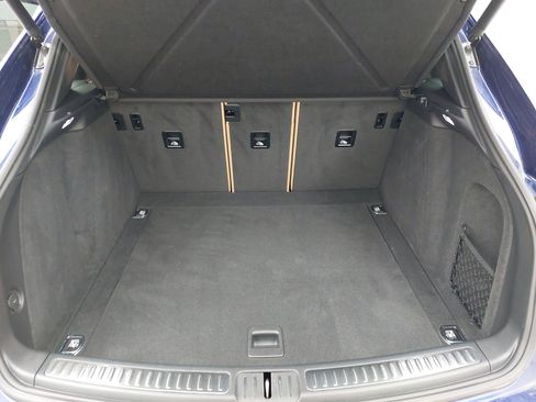 Used 2024 Porsche Macan image 14