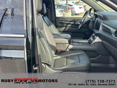 Used 2024 GMC Yukon Denali image 29