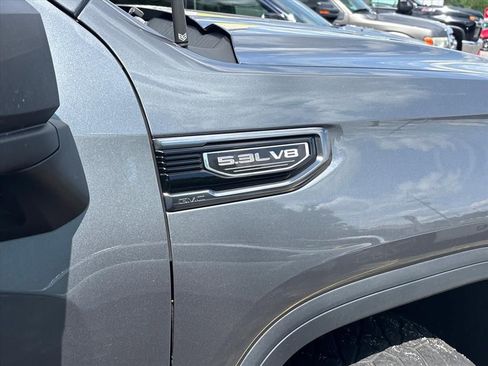 Used 2021 GMC Sierra 1500 AT4 w/ AT4 Premium Package AWD/4WD image 8