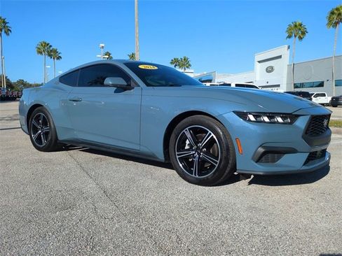 Used 2024 Ford Mustang Coupe image 2