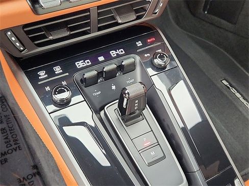 Used 2025 Porsche 911 Carrera image 18
