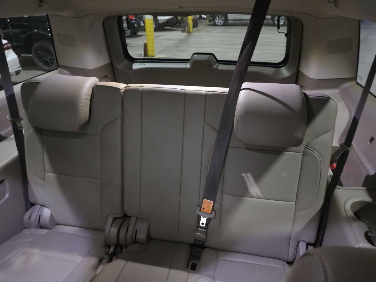 Used 2018 GMC Yukon XL SLT w/ Premium Edition AWD/4WD image 32