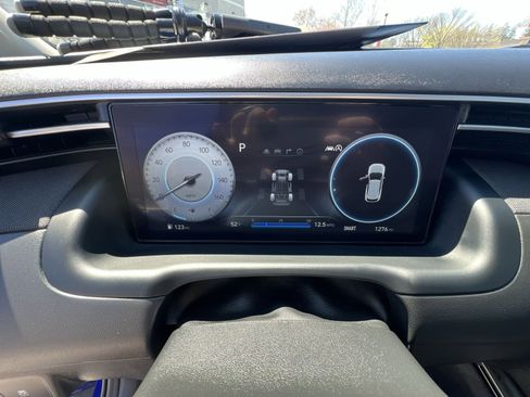 Used 2024 Hyundai Tucson Limited AWD/4WD image 17