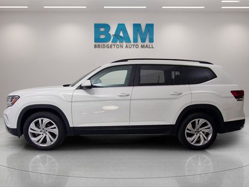 Used 2021 Volkswagen Atlas SE w/ Panoramic Sunroof Package image 4