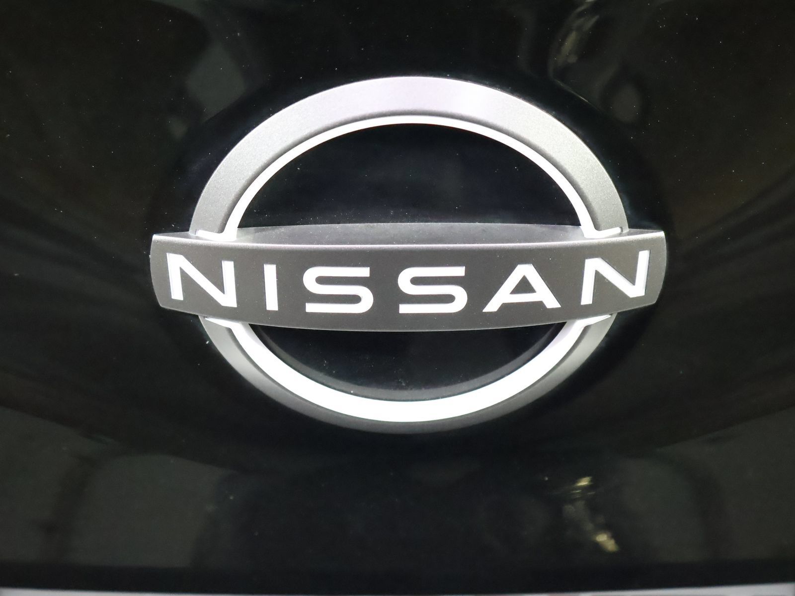 Used 2025 Nissan Leaf S FWD image 8