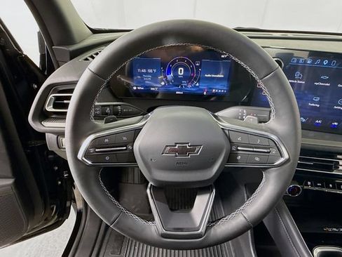 New 2026 Chevrolet Traverse LT w/ Midnight/Sport Edition AWD/4WD image 13