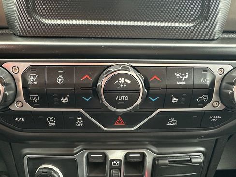 Certified 2021 Jeep Gladiator Sport image 6