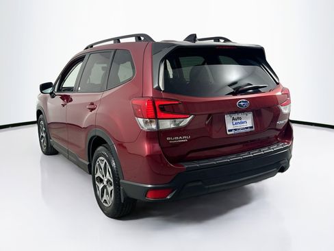 Used 2024 Subaru Forester Premium image 7