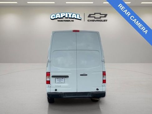 Used 2021 Nissan NV 2500 SV image 4