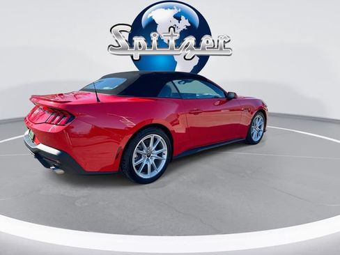 Used 2025 Ford Mustang GT Premium RWD image 9