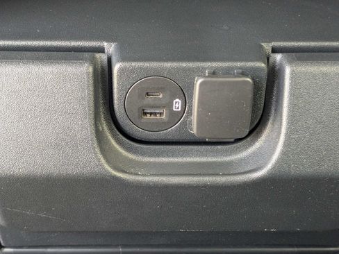 Used 2022 Ford F150 XLT w/ Trailer Tow Package AWD/4WD image 16
