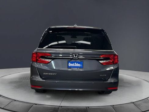 Used 2024 Honda Odyssey Elite image 4