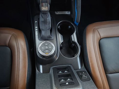 Used 2023 Ford Bronco Outer Banks image 16