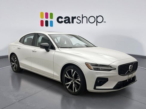 Used 2024 Volvo S60 B5 Plus w/ Climate Package AWD/4WD image 5