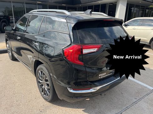 Used 2023 GMC Terrain Denali w/ Black Diamond Edition image 3