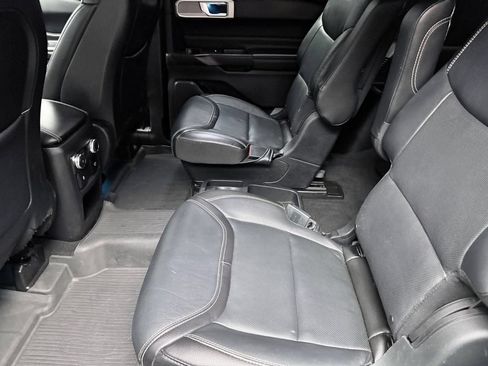 Used 2020 Ford Explorer ST w/ ST High-Performance Pack AWD/4WD image 13
