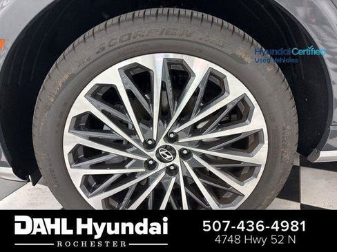 Certified 2026 Hyundai Palisade Calligraphy AWD/4WD image 5