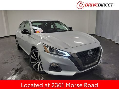 Used 2022 Nissan Altima 2.5 SR image 1