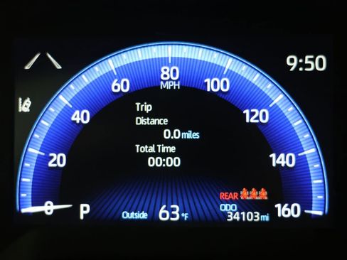 Used 2022 Toyota Corolla Cross XLE FWD image 11