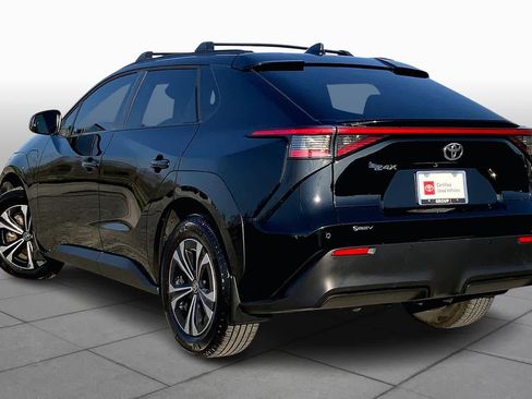 Used 2024 Toyota bZ4X XLE w/ Weather Package image 11