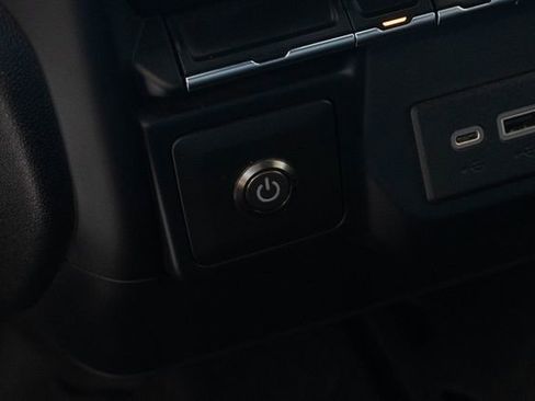 Used 2021 Chevrolet Silverado 1500 RST AWD/4WD image 32