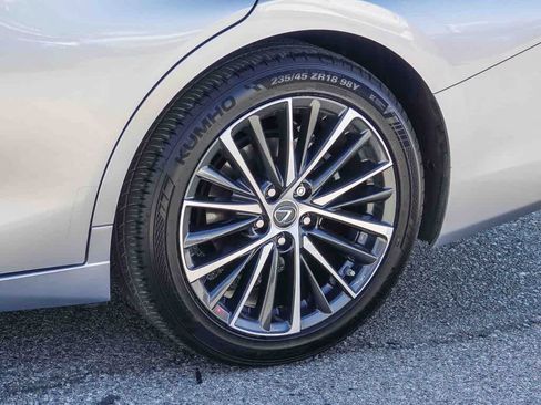 Used 2025 Lexus ES 300h w/ Premium Package FWD image 10