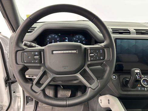 Used 2026 Land Rover Defender 110 S AWD/4WD image 19